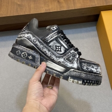 Louis Vuitton Trainer Sneaker